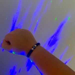 This is a cute, good luck bracelet